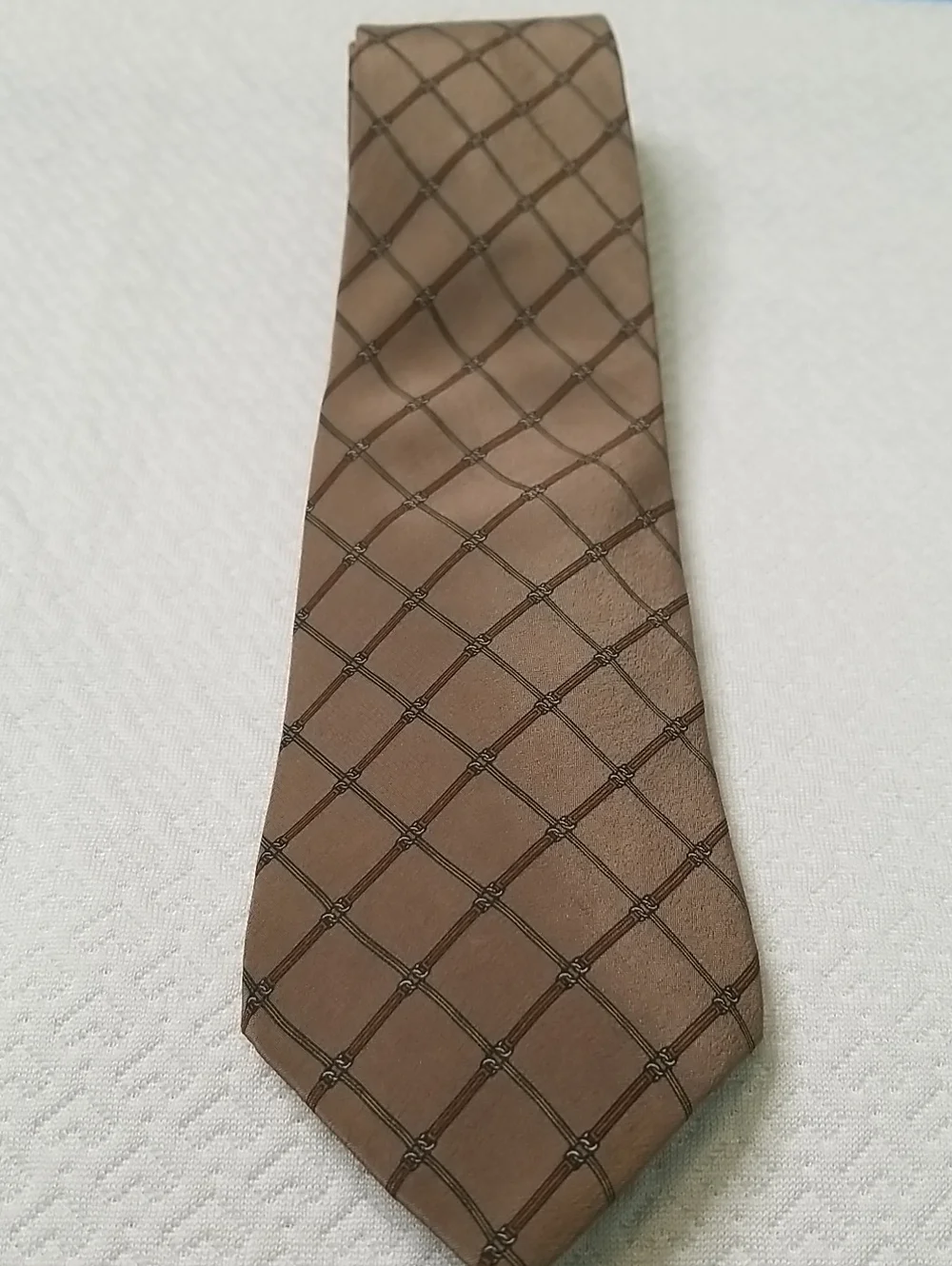 Christian Dior mens 100% silk necktie hand made EUC